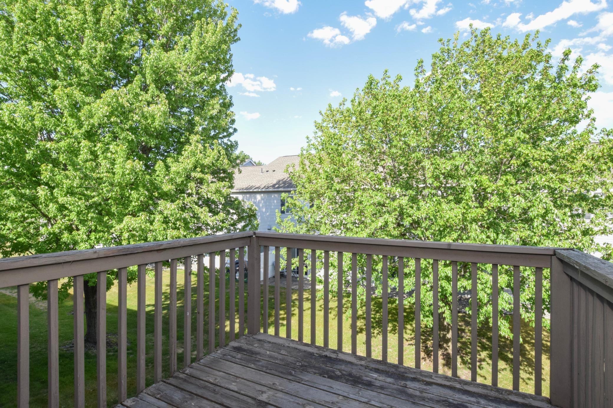 7559 derby east facing deck.jpg