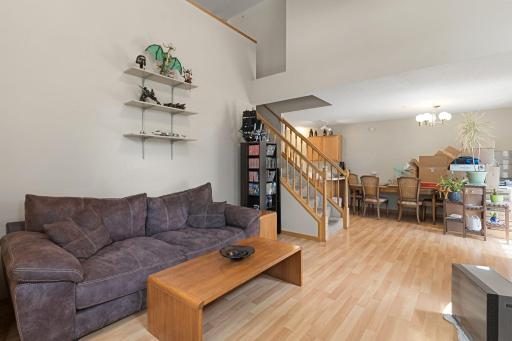 18231 Warbler Lane, Eden Prairie, MN 55346