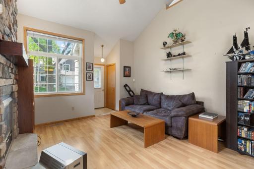 18231 Warbler Lane, Eden Prairie, MN 55346