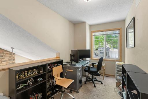 18231 Warbler Lane, Eden Prairie, MN 55346