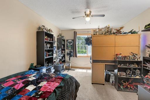 18231 Warbler Lane, Eden Prairie, MN 55346