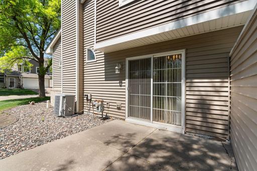 18231 Warbler Lane, Eden Prairie, MN 55346