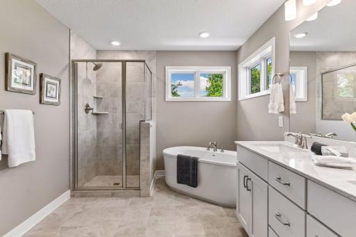 7276 Rogers Court, Chanhassen, MN 55317
