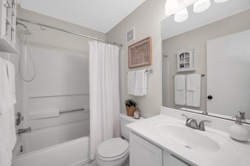 2198 Water Lilly Lane, Eagan, MN 55122