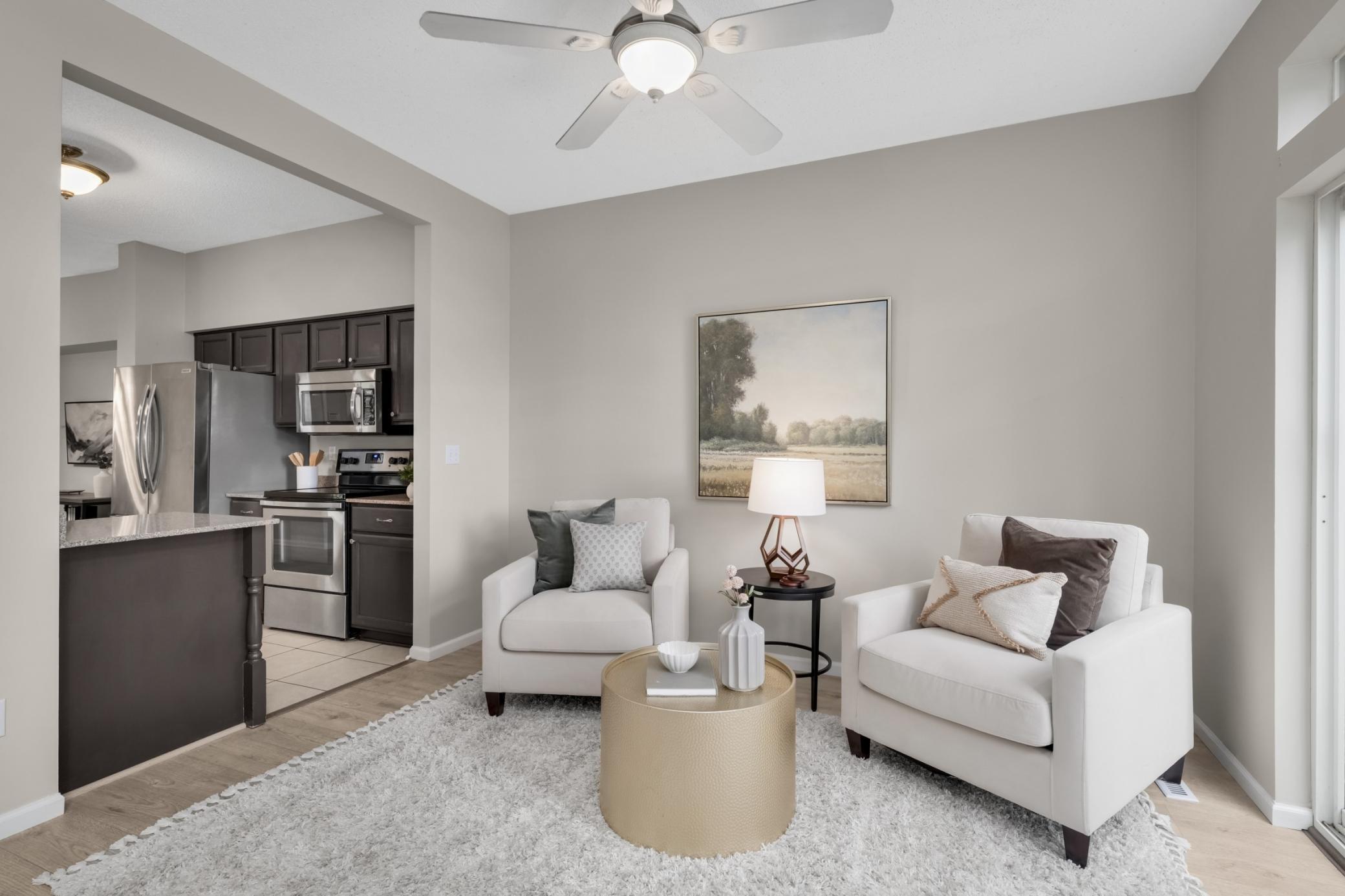 Flex room is adjacent to the kitchen