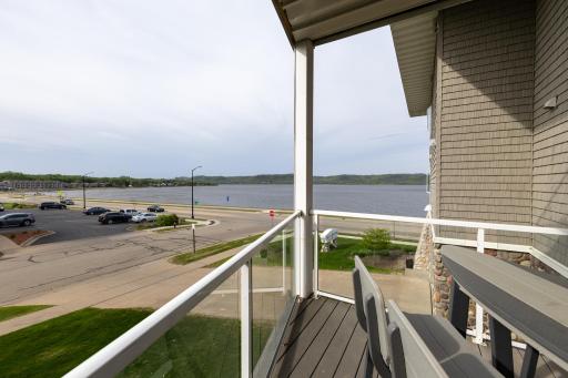 1215 N Lakeshore Drive, 210, Lake City, MN 55041