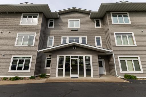 1215 N Lakeshore Drive, 210, Lake City, MN 55041