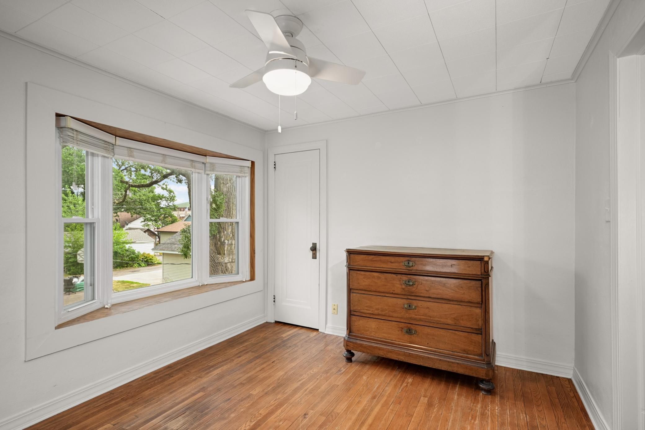Bright & inviting guest bedroom