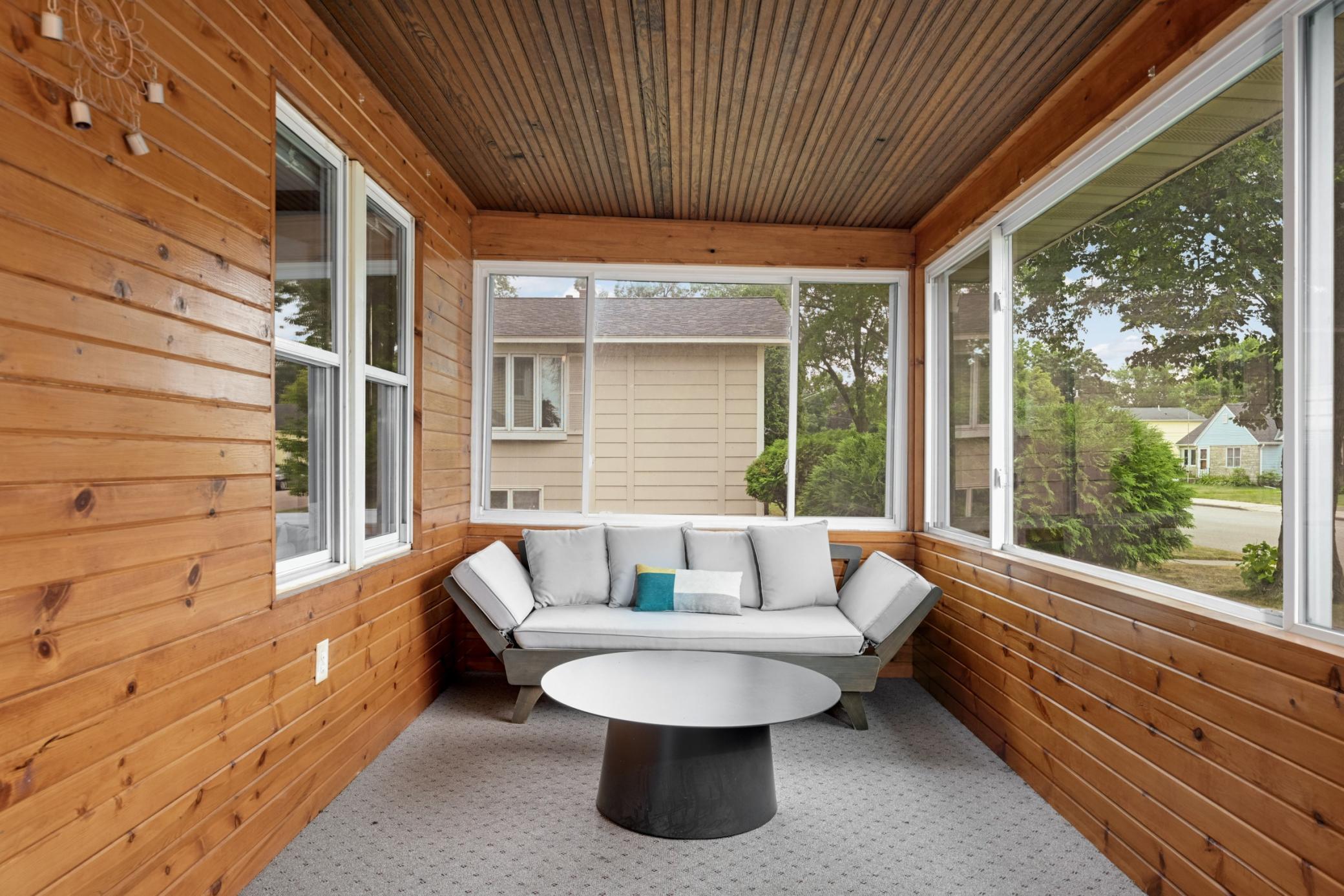 Spacious & sunny front porch