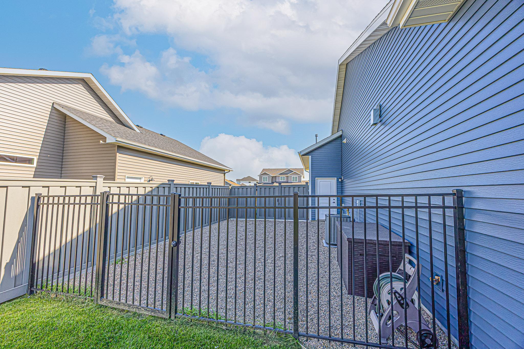 6969 Golden Vly Pkwy S, Fargo, ND 58104, USA-14.jpg