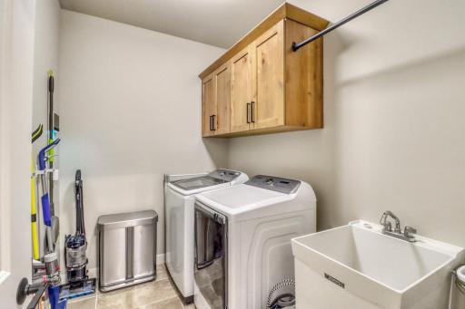 Laundry1_1.JPG