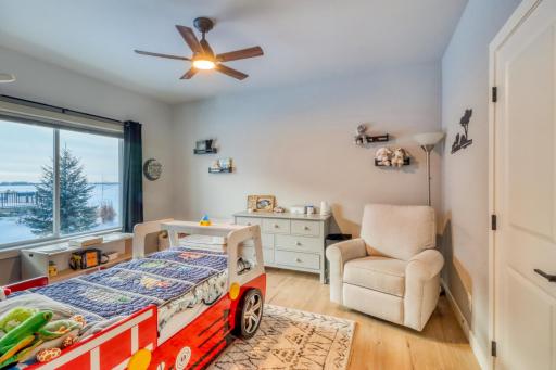 Bedroom2_1.jpg