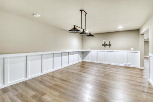Billiard room1_1.JPG