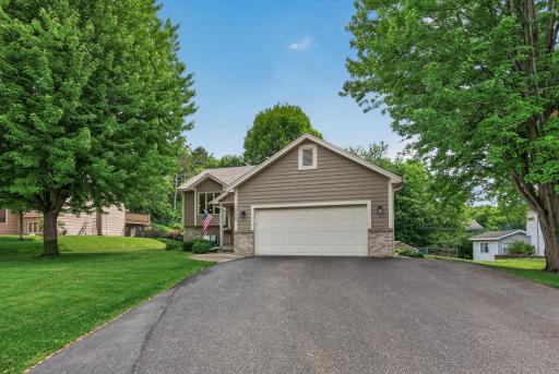 13628 Bryant Place S, Burnsville, MN 55337