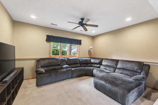 13628 Bryant Place S, Burnsville, MN 55337