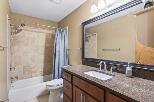 13628 Bryant Place S, Burnsville, MN 55337