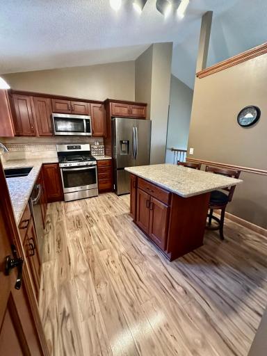 13628 Bryant Place S, Burnsville, MN 55337