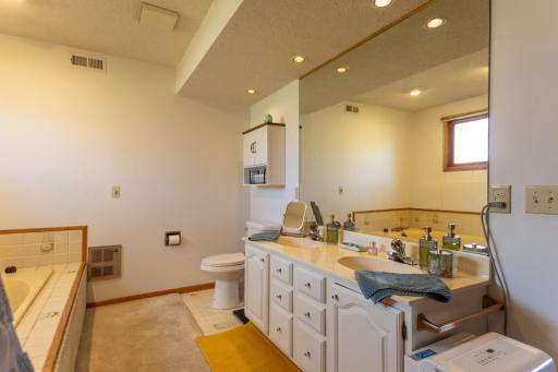 300 27th Street NE, Bemidji, MN 56601