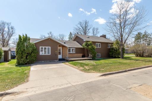 300 27th Street NE, Bemidji, MN 56601