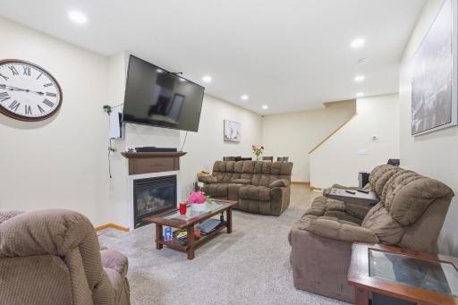 2058 Parkway Avenue, Shakopee, MN 55379