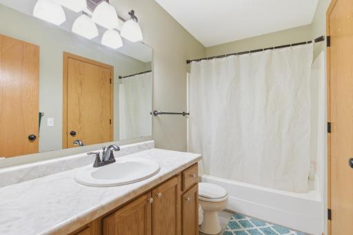 2058 Parkway Avenue, Shakopee, MN 55379