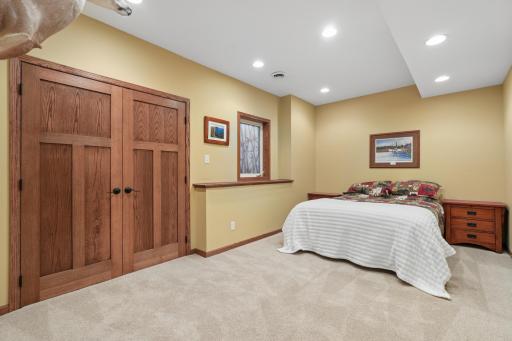 2413 Sandstone Drive, Saint Paul, MN 55129