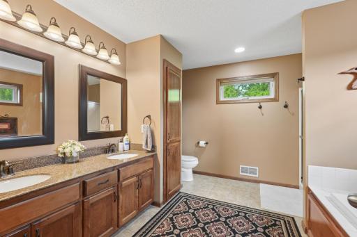 2413 Sandstone Drive, Saint Paul, MN 55129