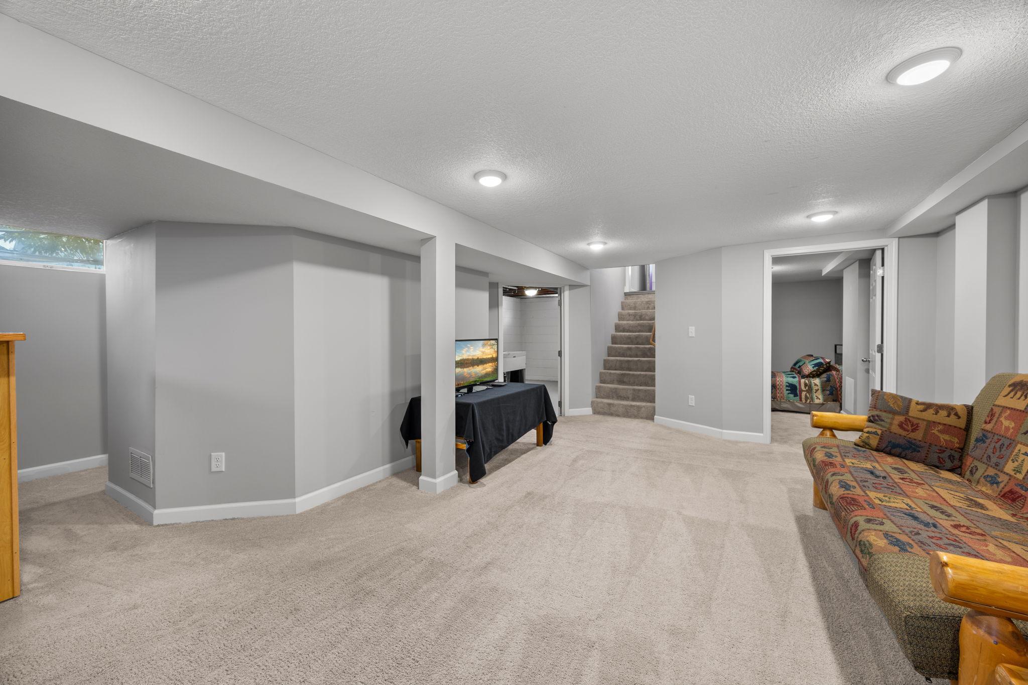 35-web-or-mls-157 MacArthur St W-125.jpg