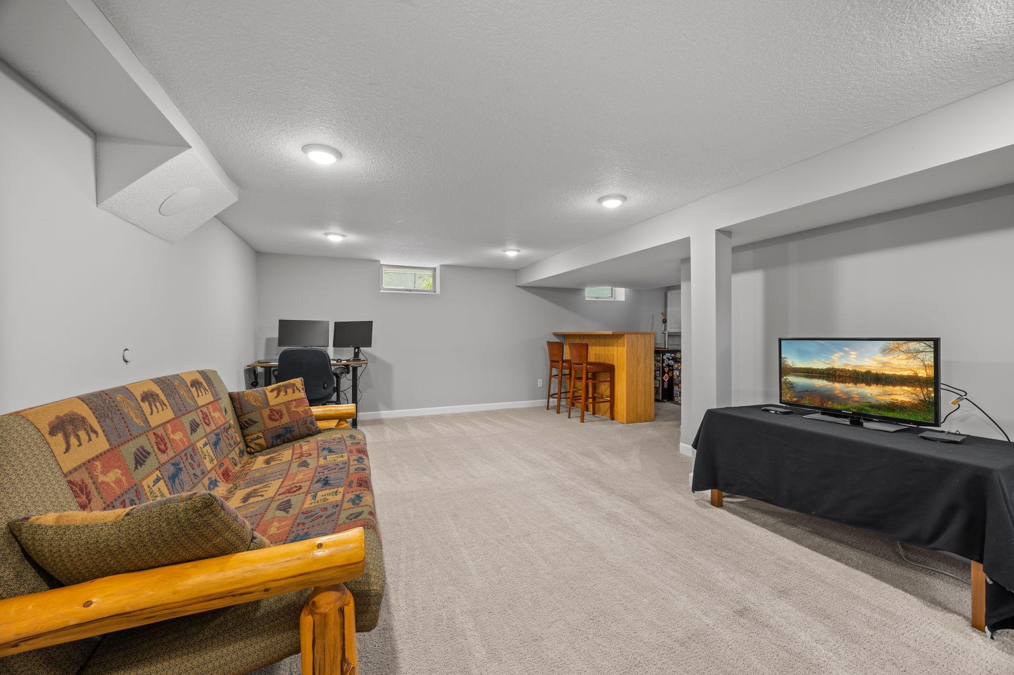 34-web-or-mls-157 MacArthur St W-120.jpg