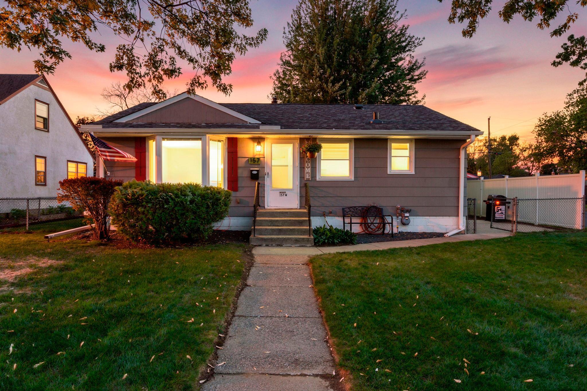 1-web-or-mls-157 MacArthur St W-182 copy.jpg