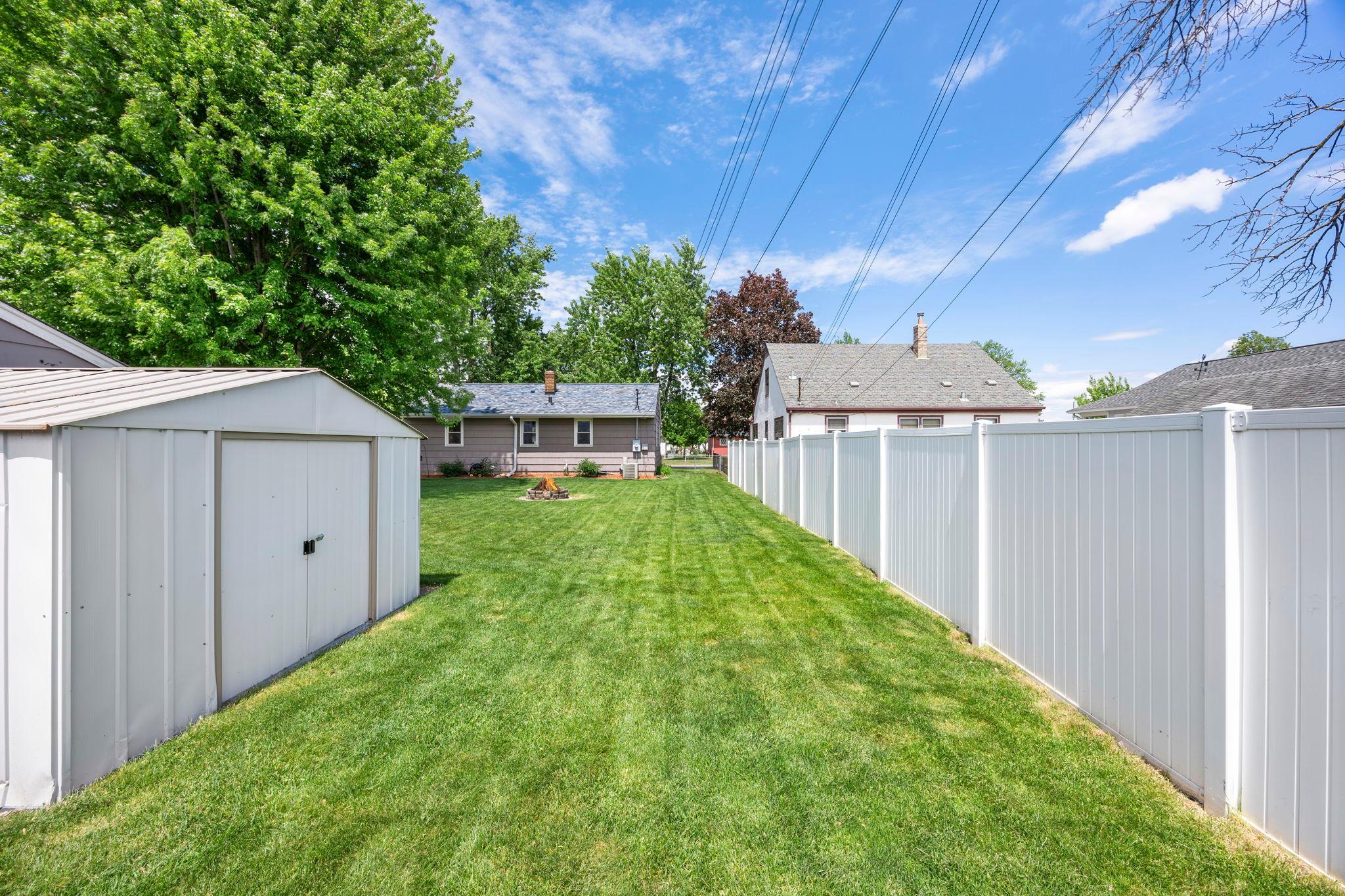 48-web-or-mls-157 MacArthur St W-227.jpg