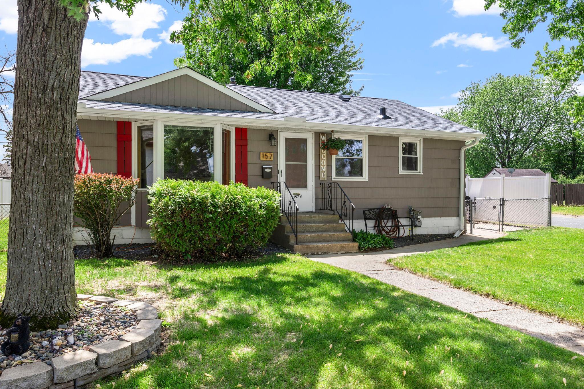 5-web-or-mls-157 MacArthur St W-187.jpg