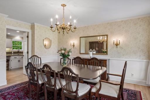 215 Hollander Road, Wayzata, MN 55391