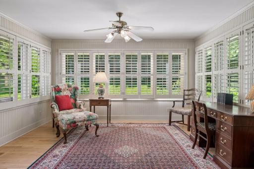 215 Hollander Road, Wayzata, MN 55391