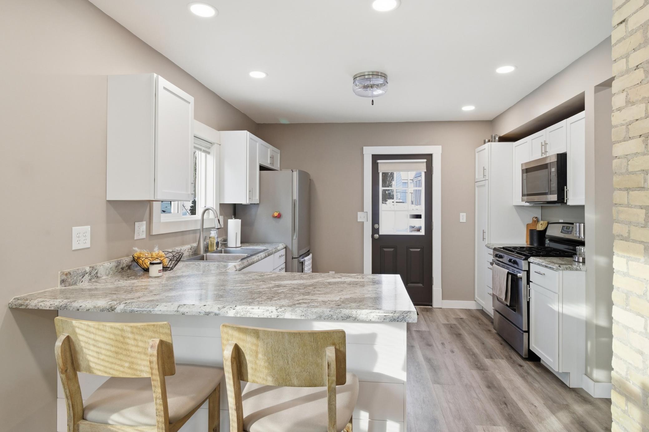 Plenty of counter space and new appliances - including a dishwasher!