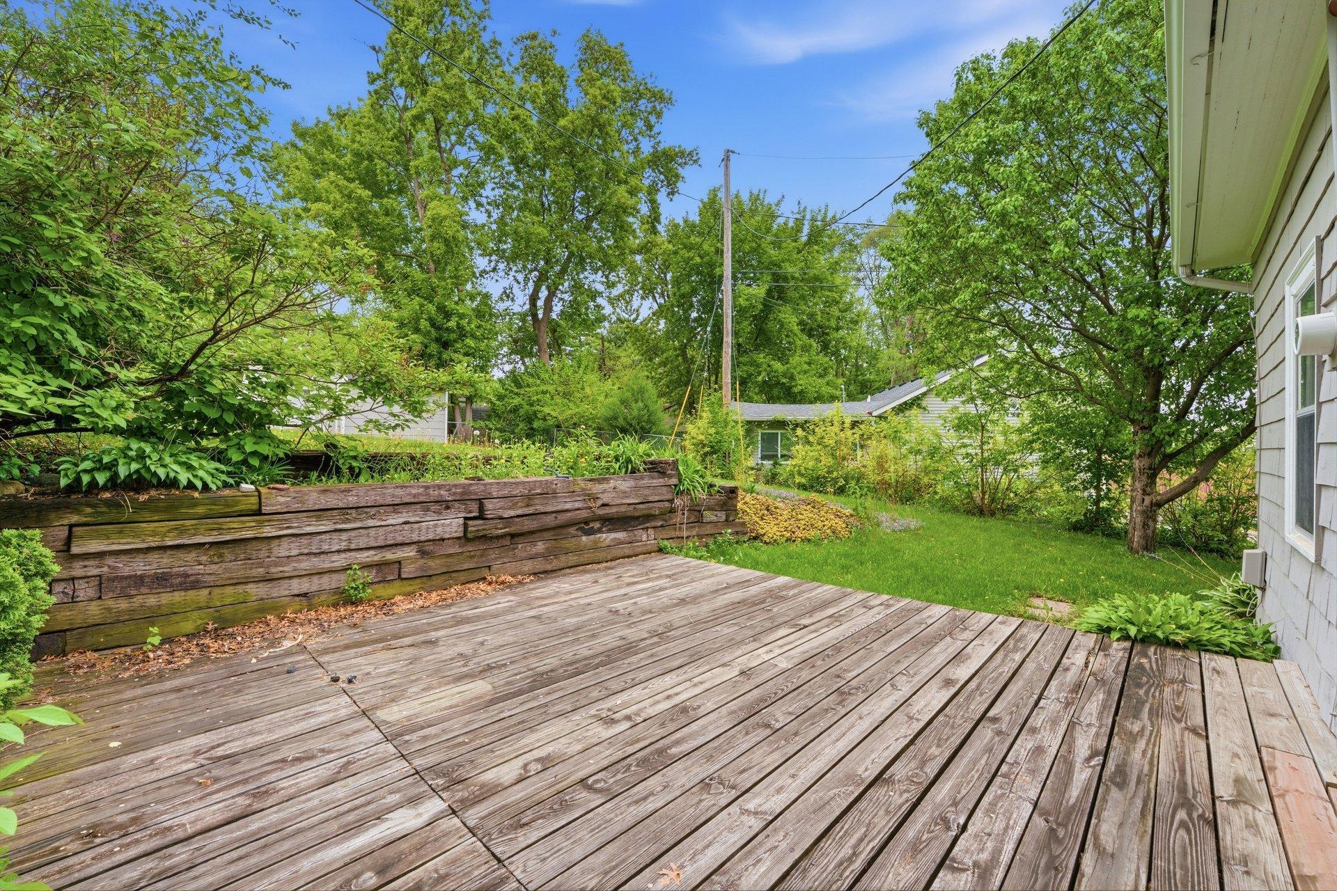 Large deck for relaxing!