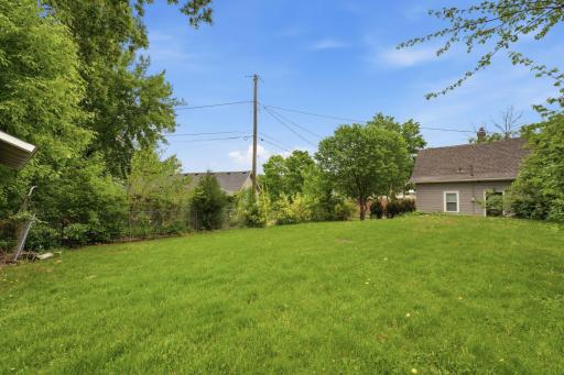309 Etna Street, Saint Paul, MN 55106