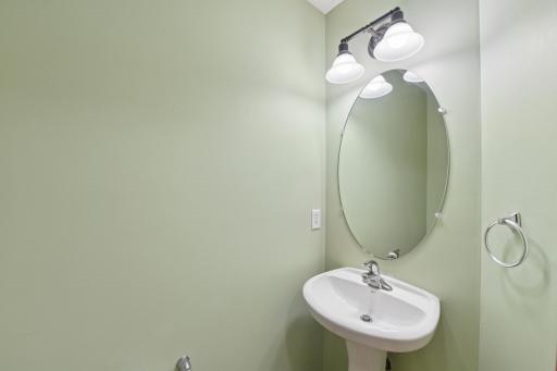 2489 Dawes Place #D - Main floor half bath