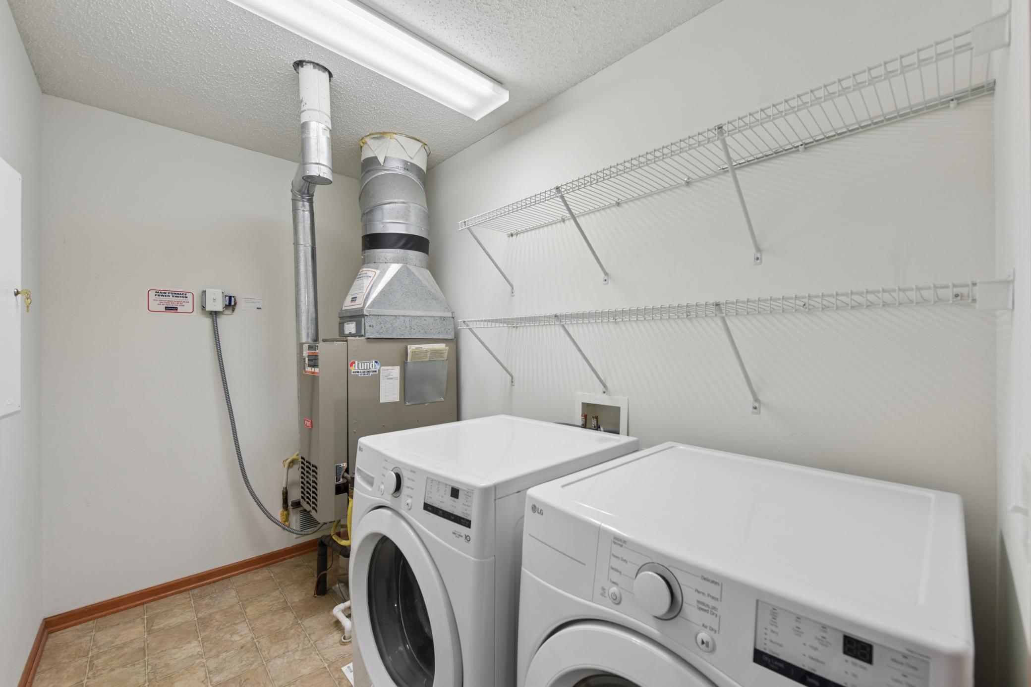 2489 Dawes Place #D - Laundry room