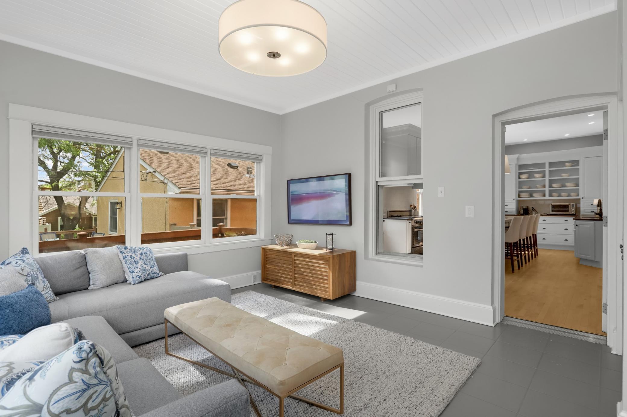 Family room to kitchen