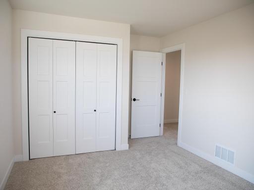 3606 Decorah Way S, Fargo, ND 58104