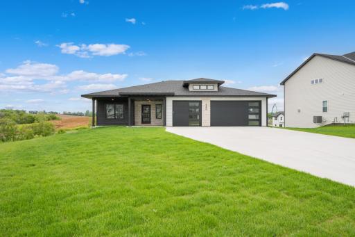 4904 Noble Drive NW, Rochester, MN 55901