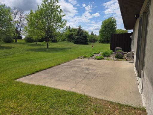 2126 Vierling Drive E, Shakopee, MN 55379