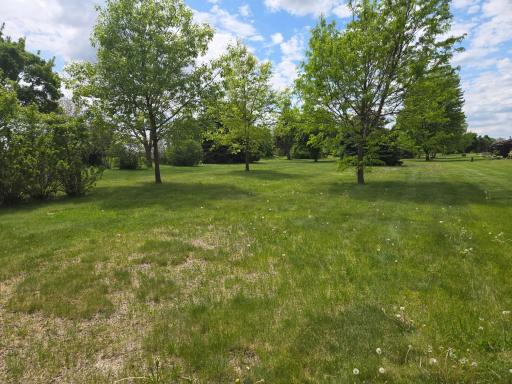 2126 Vierling Drive E, Shakopee, MN 55379