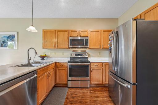 8996 Sawgrass Glen, 405, Maple Grove, MN 55311