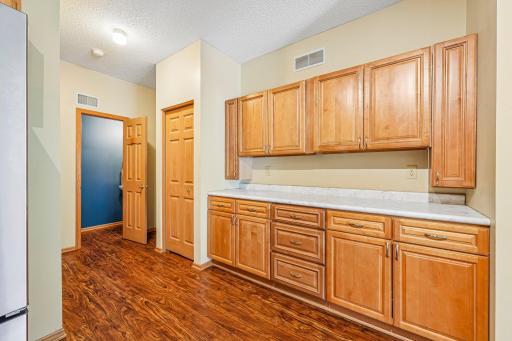8996 Sawgrass Glen, 405, Maple Grove, MN 55311