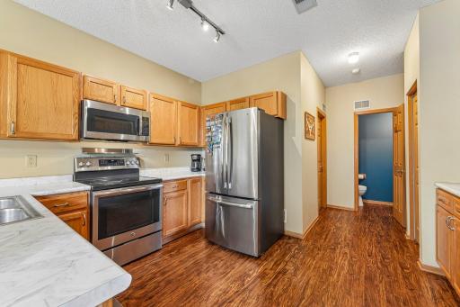 8996 Sawgrass Glen, 405, Maple Grove, MN 55311
