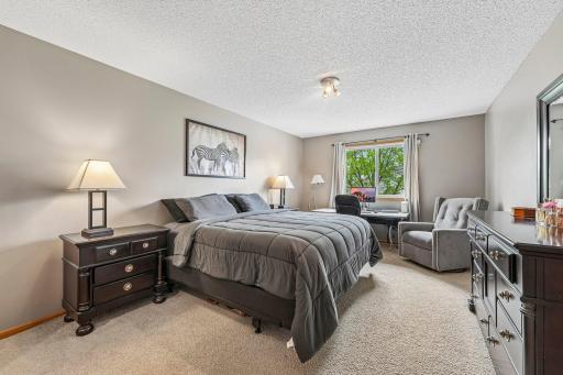 8996 Sawgrass Glen, 405, Maple Grove, MN 55311