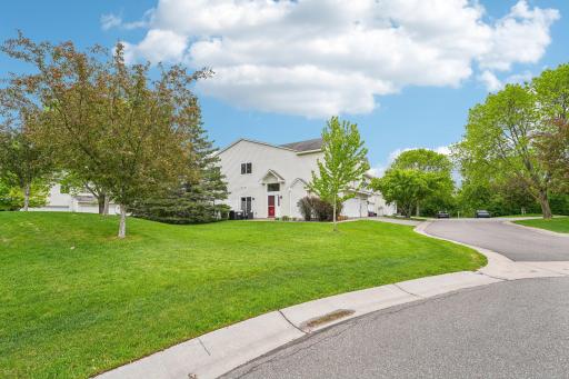8996 Sawgrass Glen, 405, Maple Grove, MN 55311