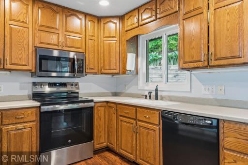 1717 11th Avenue NE, Rochester, MN 55906